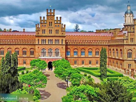 Чернівецький національний університет імені Юрія Федьковича