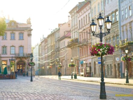 Площа Ринок у Львові — серце старого міста