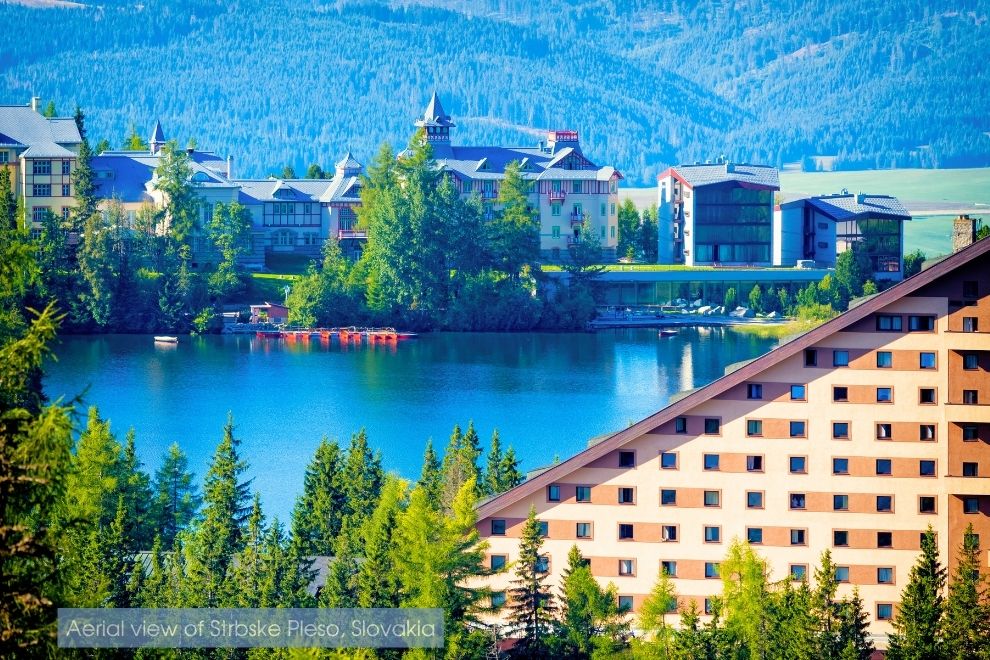 Чому варто відвідати Штрбське плесо — Татри, термальні басейни